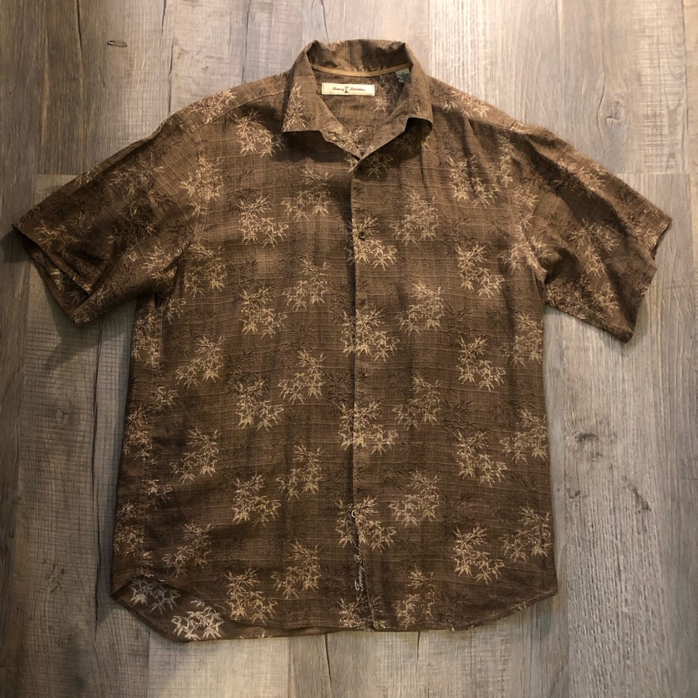 TOMMY BAHAMA Patterned Shirt